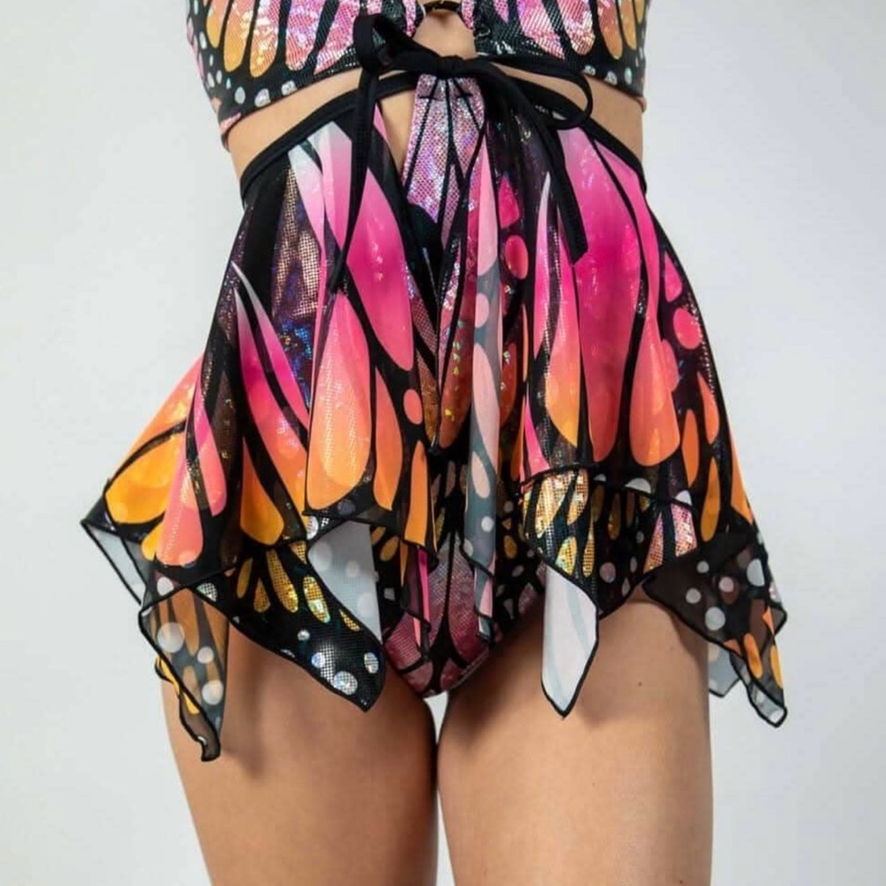 FRW Women's Monarch Butterfly Print Skirt NWT